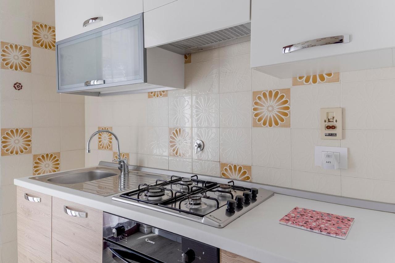 Lemon Tree Apartment - Garden, Sea View, Wifi Sanremo Exterior foto